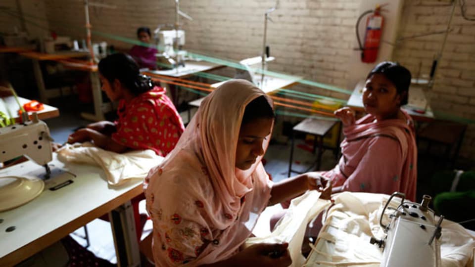 Arbeiterinnen in der Textilfabrik Rana Plaza in Bangladesch.