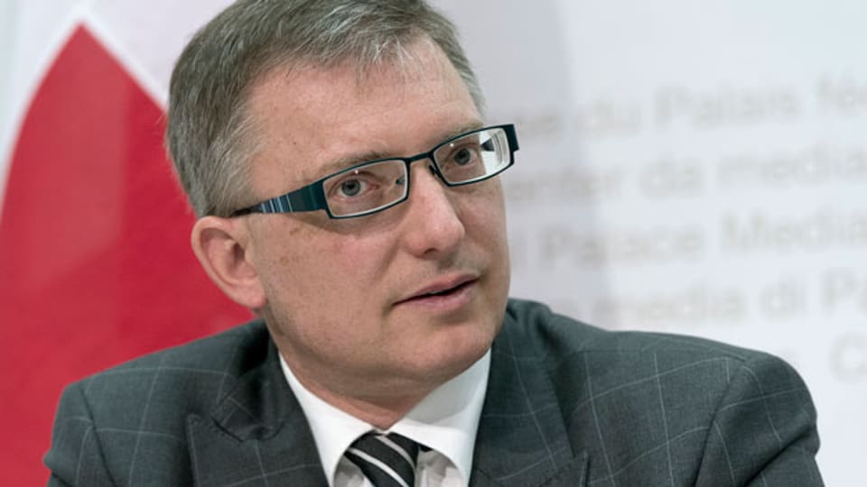 Markus Seiler, Direktor Nachrichtendienst des Bundes (NDB) an der Medienkonferenz des NDB am 5. Mai 2014 in Bern. Der involvierte Mitarbeiter hatte eine gültige Sicherheitsüberprüfung der höchsten Stufe.