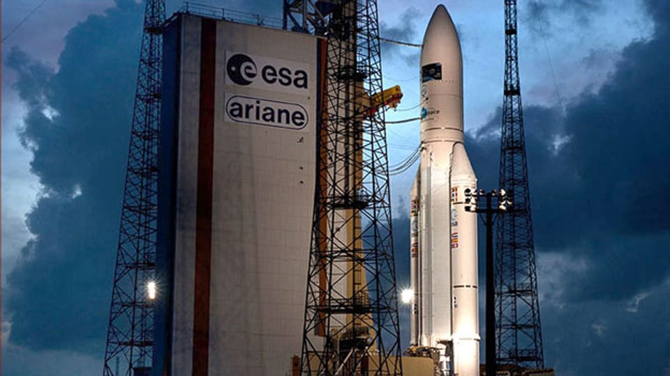 Raumfahrt ist seit Jahren ein Teil der Ruag-Strategie. Bild: Ariane-5-Rakete auf der Abschussrampe in Kourou, Französisch-Guayana.