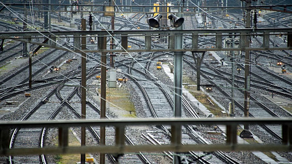 Die Infrastruktur der SBB - also das Schienennetz, Weichen, Bauten und so weiter - sind in einem schlechteren Zustand als gedacht.