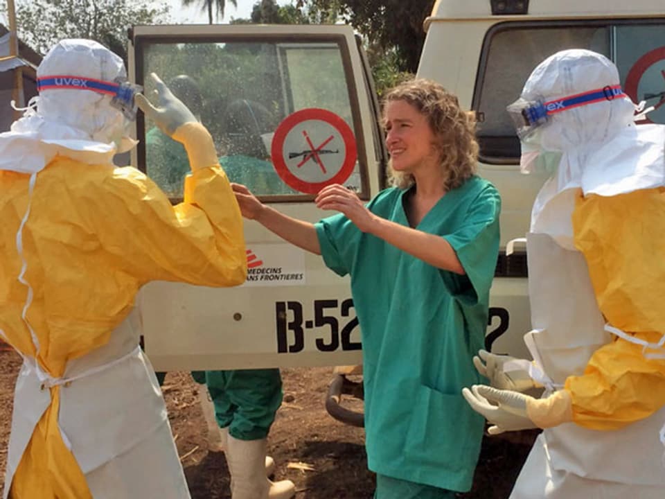Mitarbeiterin von «Ärzte ohne Grenzen» im Einsatz in Guinea.