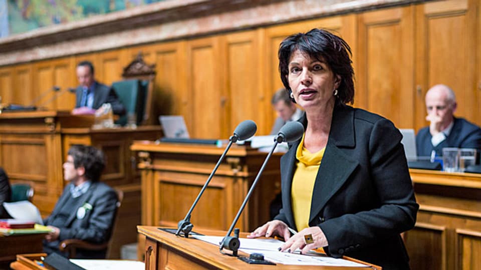 Bundesrätin Doris Leuthard an der Debatte zur Atomaussteigs-Initiative der Grünen, am 9. Dezember 2014.