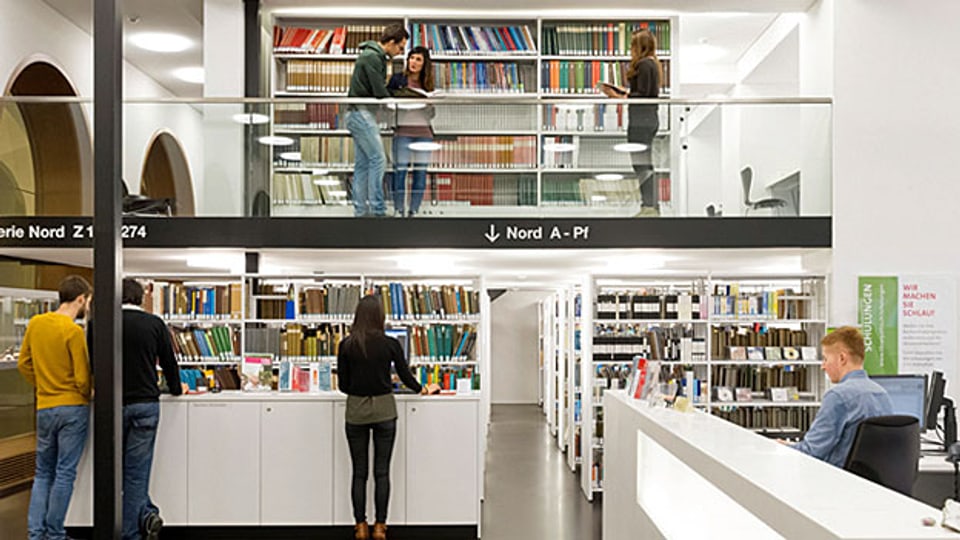 Wenn das Urheberrecht das Kopieren einzelner Artikel erlaube, dürften die Bibliothken den Artikel auch scannen und per E-Mail verschicken, befindet das Bundesgericht. Bild: Bibliothek der ETH Zürich.