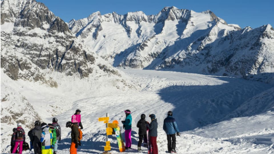 Wintersportler am 1. Januar 2015 auf der Riederalp im Wallis.