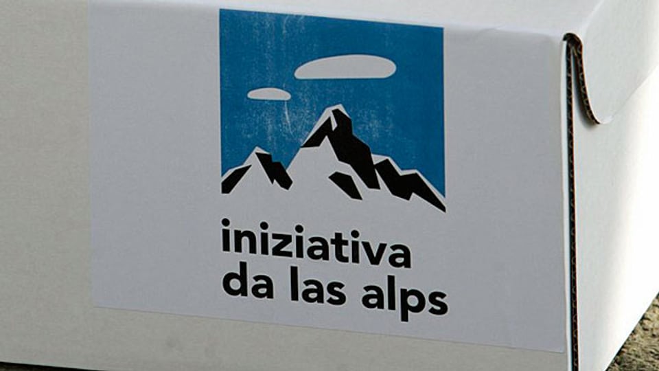 Der Präsident der Alpeninitiative will nicht am Verlagerungsziel schrauben, sondern Lösungen finden, wie dieses erreicht werden kann.