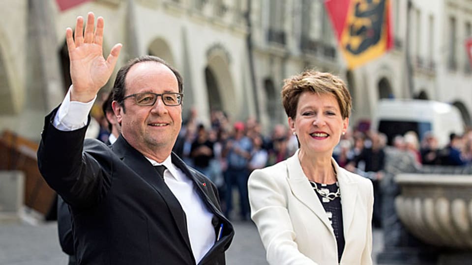 Frankreichs Präsident François Hollande  und Bundespräsidentin Simonetta Sommaruga in Bern. Es ist der erste Staatsbesuch eines französischen Staatschefs seit 1998.