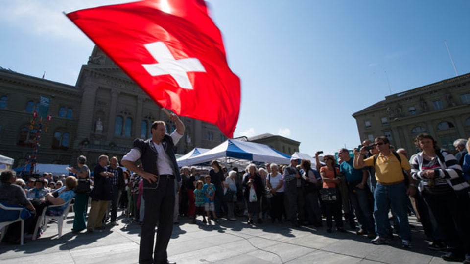 Schweizerinnen und Schweizer geben sich öffnungsbereiter als auch schon - nach einem Jahr im OSZE-Rampenlicht.