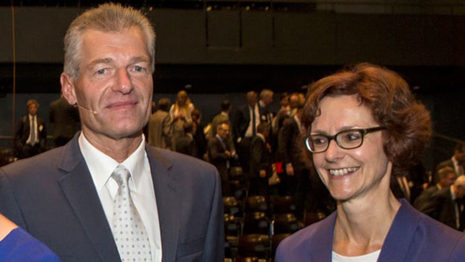 Heinz Karrer, Präsident, Economiesuisse, (links) und Monika Rühl, Direktorin Economiesuisse, am Tag der Wirtschaft in Luzern am 4.9.2015.