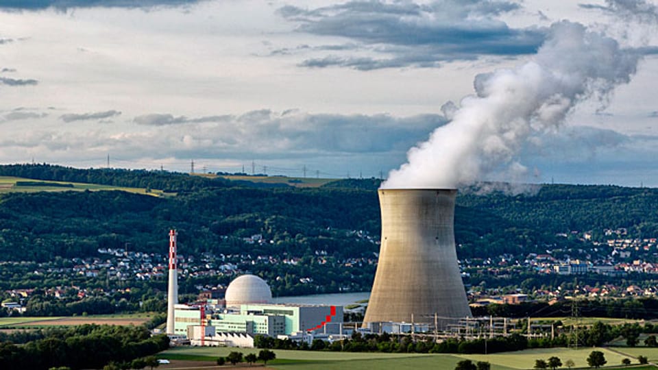 AKW Leibstadt - das jüngste der fünf Schweizer Atomkraftwerke könnte noch lange in Betrieb sein; es ging 1984 in Betrieb.