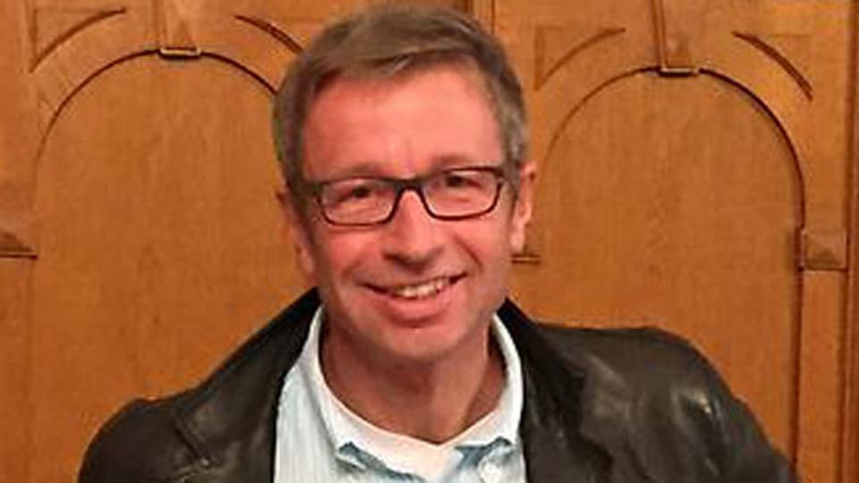 Lukas Schmutz, Chef Inlandrekation Radio und Wahlleiter 2015.