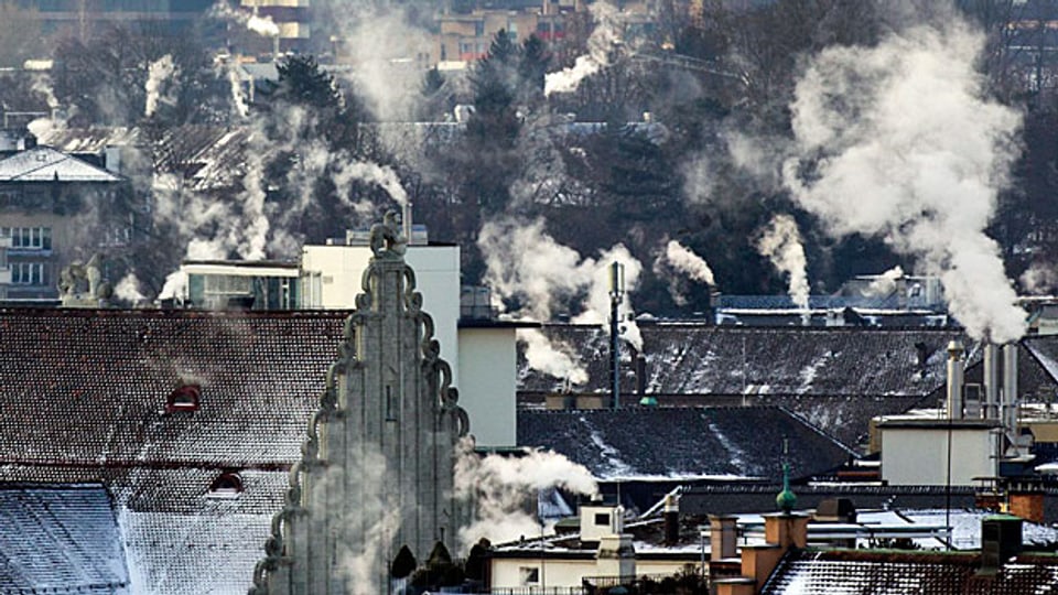 Ein ambitiöses Ziel: Bis im Jahr 2030 soll die Schweiz nur noch halb so viel CO2 ausstossen wie 1990.