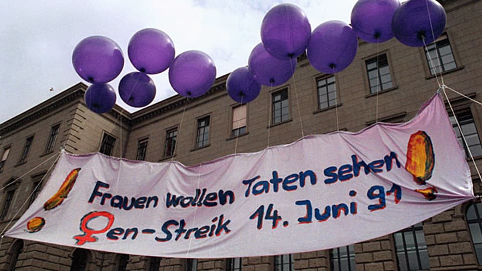 Im Alltag junger Frauen ist der «Kampf der Geschlechter» heute nicht mehr das ganz grosse Thema. Bild: Frauenstreiktag am 14. Juni 1991 in Zürich.
