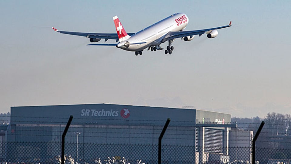 Mehr Wettbewerbsfähigkeit für die Schweizer Flughäfen oder mehr Lärmschutz für die Anwohner?