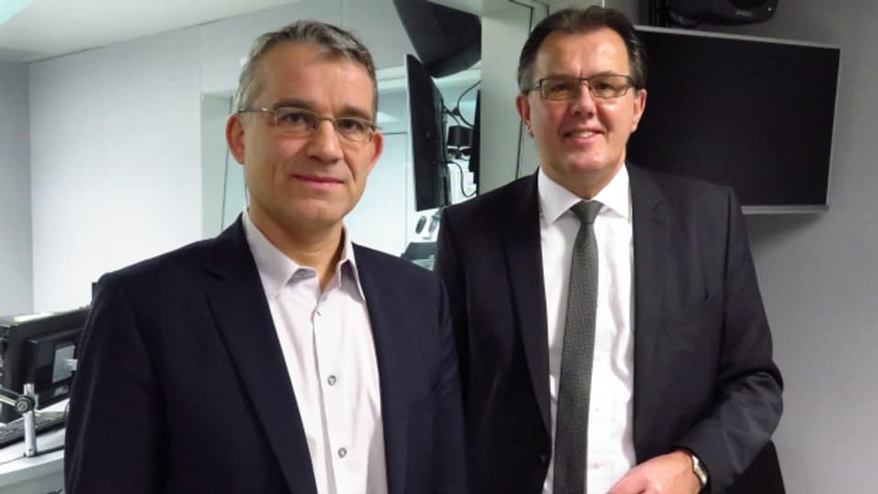 Die Nationalräte Beat Jans (SP) und Peter Schilliger (FDP) diskutieren im «Politikum» über die Energiestrategie.