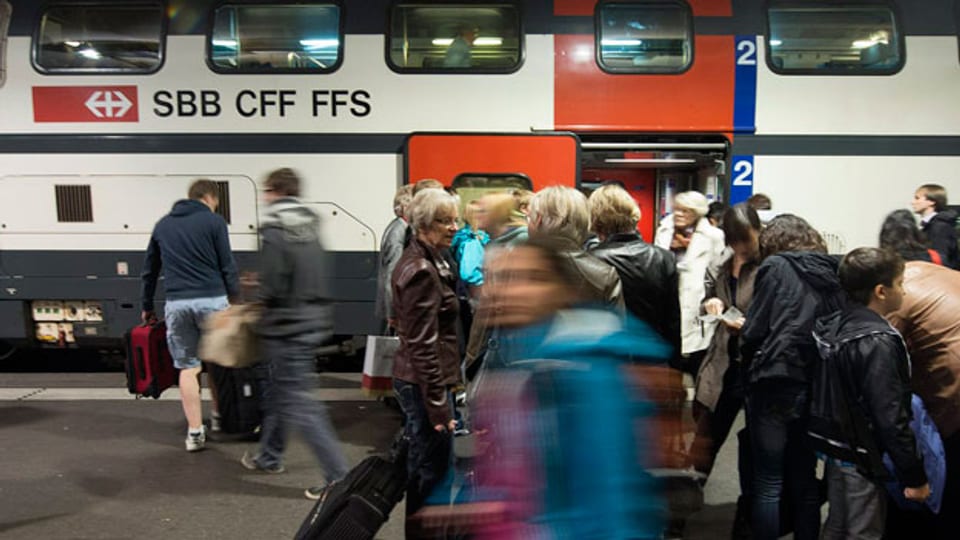 Die Schweizer sind treue Bahnfahrer - die Passagierzahlen steigen Jahr für Jahr.
