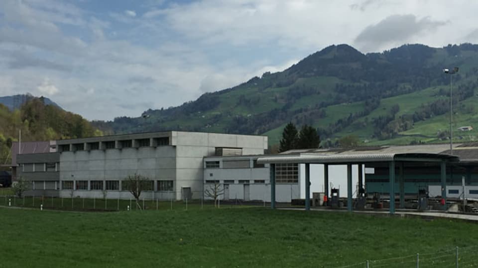 Ehemaliges Gebäude der MilSich (Militärische Sicherheit) in Seewen (SZ). Hier soll das Ausreiszentrum hinkommen, wo 340 Asylbewerber auf ihren Entscheid, bzw die Ausschaffung warten.
