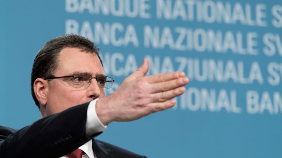 Thomas Jordan, Direktor der Schweizerischen Nationalbank (SNB), präsentiert die geldpolitischen Entscheide der SNB am 16. Juni 2016 in Bern.