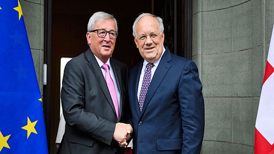 EU-Kommissionspräsident Jean-Claude Juncker und Bundespräsident Johann Schneider-Ammann beim Treffen in der Villa Hatt in Zürich.