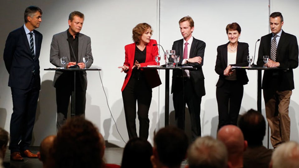 Alec von Graffenried (GFL), Reto Nause (CVP), Ursula Wyss (SP), Alexandre Schmidt (FDP), Franziska Teuscher (GPS) und Rudolf Friedli (SVP), von links, kandidieren für das Berner Stadtpräsidium.