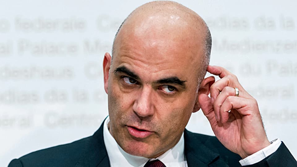 Für Gesundheitsminister Alain Berset ist der Parlamantsentscheid ein schwerer Rückschlag.