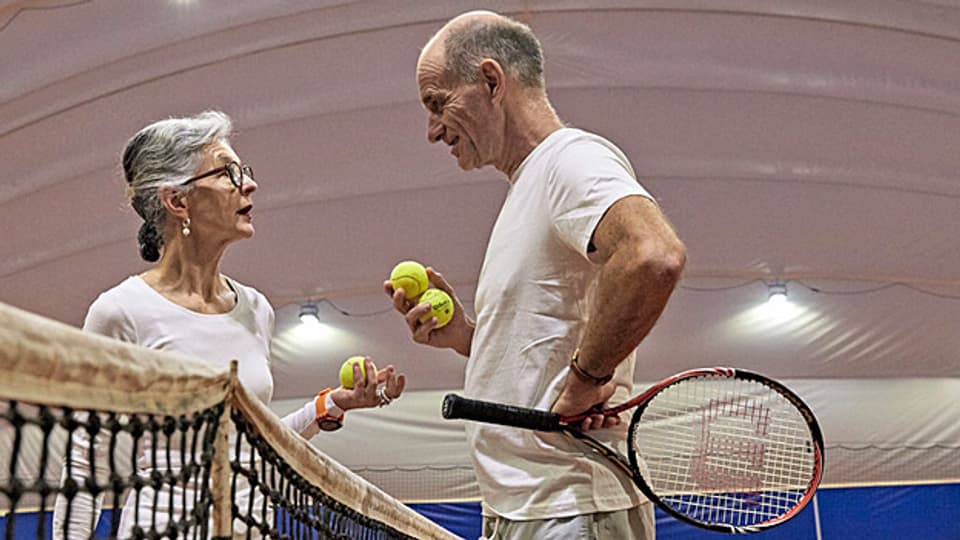 Politiker im Renten-Ping-Pong respektive Renten-Tennis: Der Matchball wird erst im März gespielt.