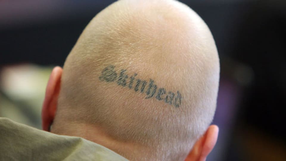 Skinhead-Bands sind bekannt dafür, ihre Worte und Liedtexte genau abzuwägen - stets am Rande des Erlaubten.