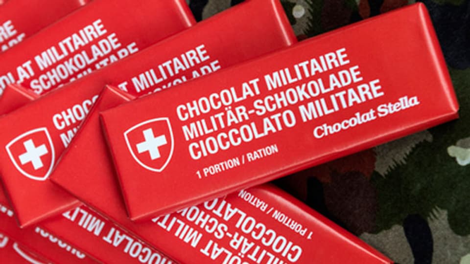 Wer seine Schoggi als «Swiss Army Chocolate» schmücken will, muss dem Bund eine Lizenzgebühr bezahlen.