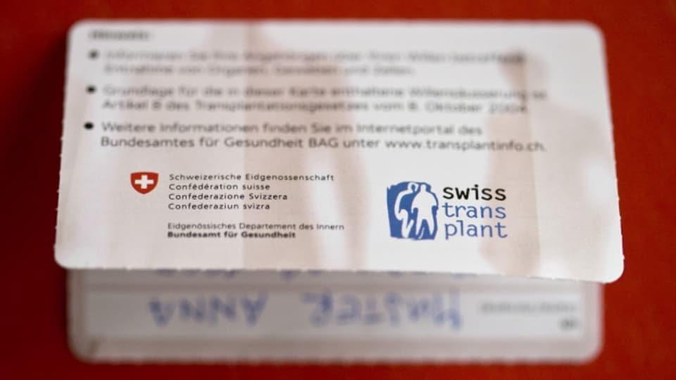 Der Bund will mehr davon: Schweizer Organspendeausweis