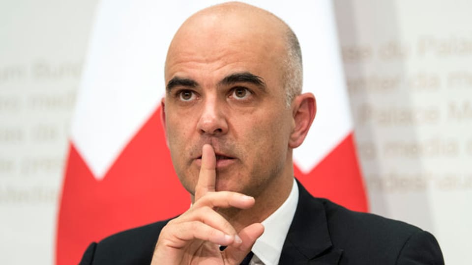 Auch bei einem Nein sei es die Pflicht des Bundesrates, die Schweiz zu regieren, sagt Bundesrat Alain Berset.