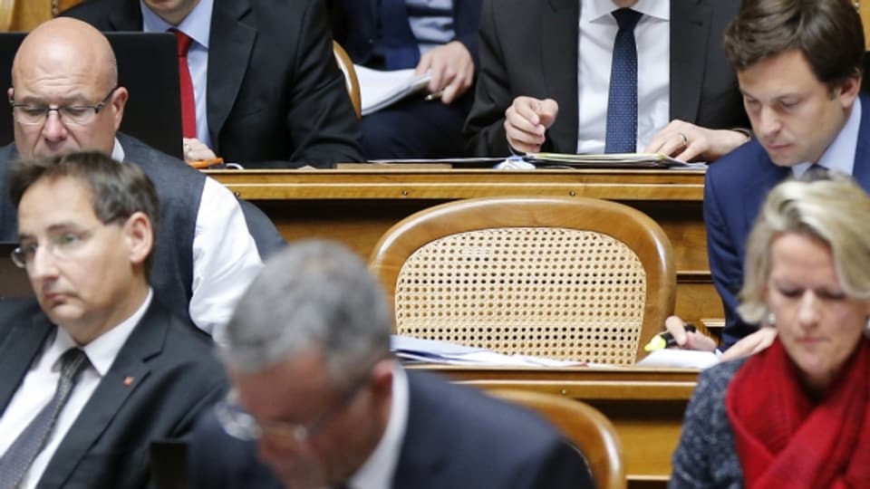 Der CVP-Nationalrat Yannick Buttet räumt seinen Sitz im Parlament.