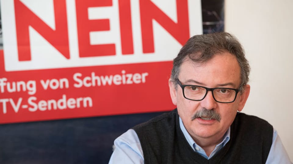 Nur ein Nein am 4. März könne verhindern, dass es in der Schweizer Medienlandschaft zu einem Kahlschlag komme, sagt der Direktor der Schweizer Journalistenschule MAZ, Diego Yanez.