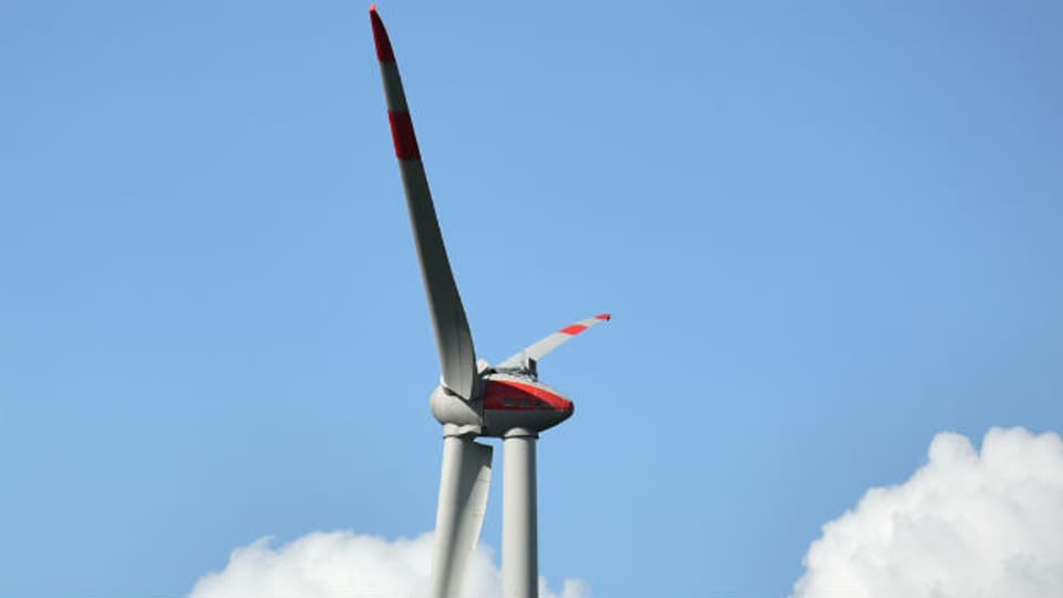 In weite Ferne gerückt: der Windpark von Mollendruz