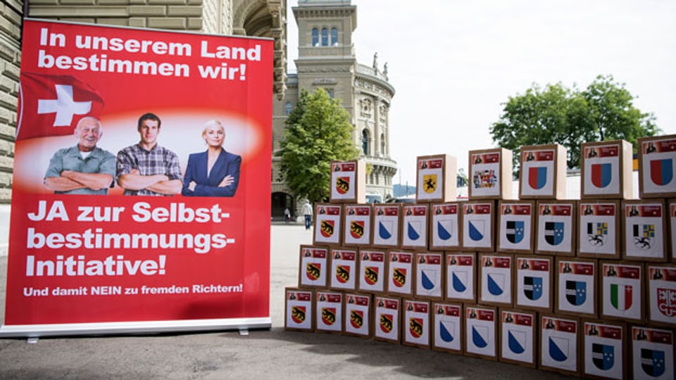Einreichung der Selbstbestimmungsinitiative «Schweizer Recht statt fremde Richter» der SVP am 12. August 2016 in Bern.
