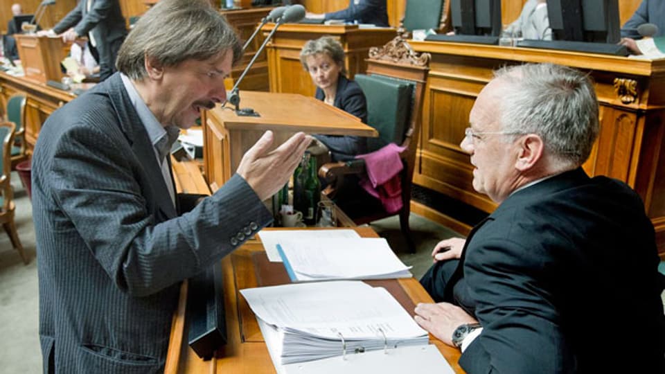 Paul Rechsteiner (SP/SG) und Bundesrat Johann Schneider-Ammann. Archivbild vom 20. September 2011 im Nationalrat.