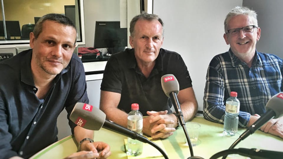 Flurin Clalüna von der «NZZ», Felix Bingesser vom «Blick» und Peter Schnyder von «SRF» (von links).