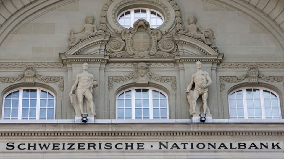 Fassade der Schweizerischen Nationalbank SNB in Bern.