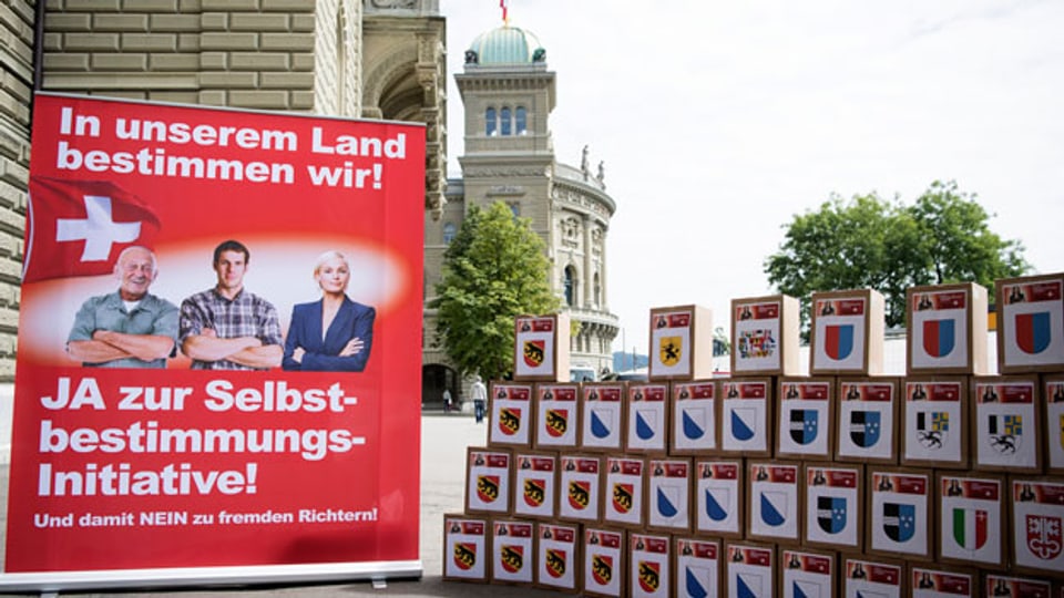 Einreichung der Selbstbestimmungsinitiative «Schweizer Recht statt fremde Richter» der SVP, am 12. August 2016, in Bern.