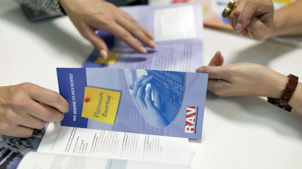 Arbeitsvermittlungsstellen im Grenzraum schlagen Arbeitslosen vor, auch in Deutschland nach Arbeit zu suchen. Symbolbild.