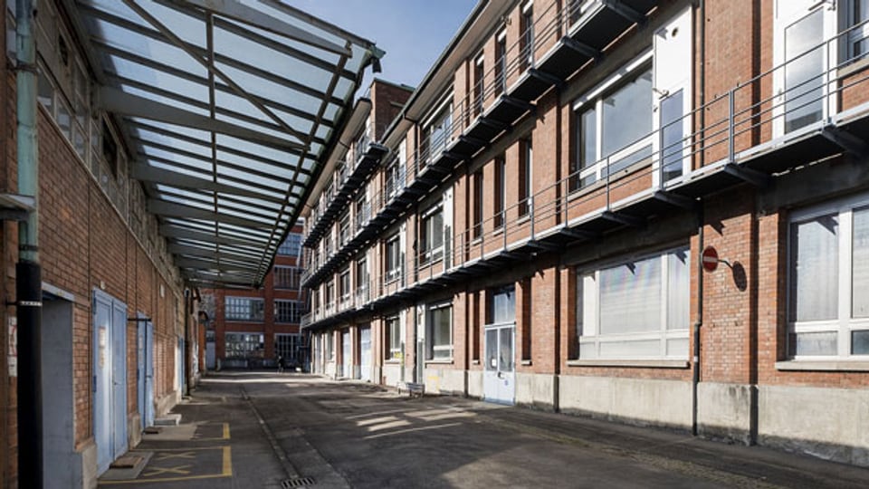 Ehemaliges Produktionsgebäude der chemischen Industrie im Klybeck-Areal in Basel.