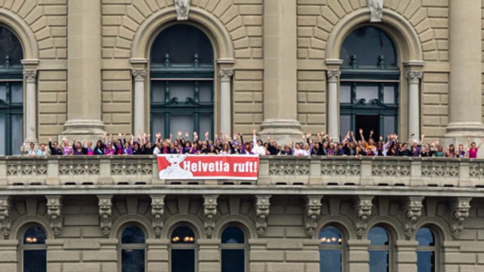 Helvetia ruft! hat sich zum Ziel gesetzt, die Zahl der Entscheidungsträgerinnen in der Schweizer Politik zu erhöhen, um die Qualität der Schweizer Demokratie zu steigern.