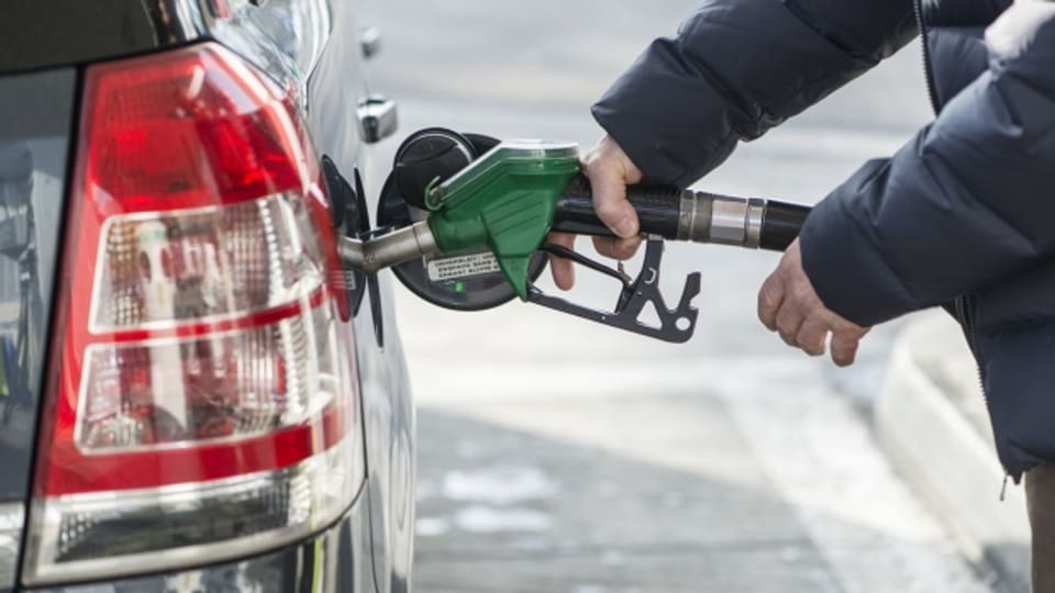 Der Benzinpreis wird zum Politikum.