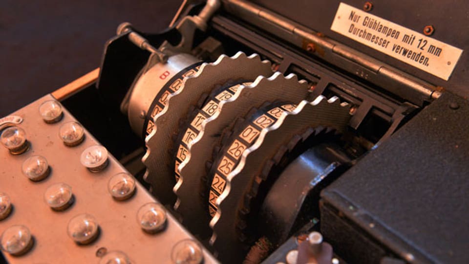 Eine Enigma-Maschine, die im zweiten Weltkrieg verwendet wurde.