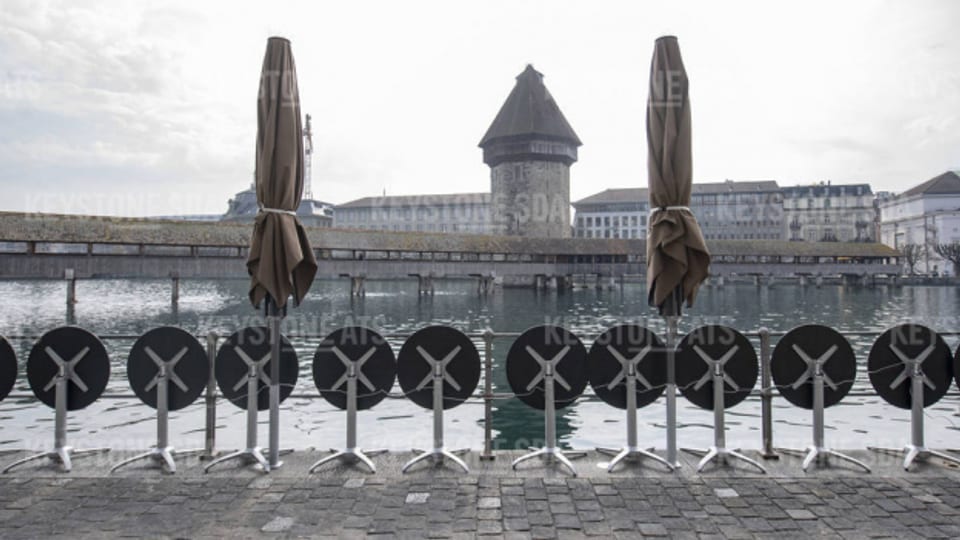 Wie lange noch? Die ausbleibenden Touristen in Luzern symbolisieren den Ausnahmezustand.
