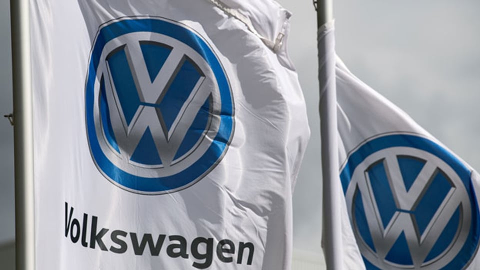 Das Logo von VW.