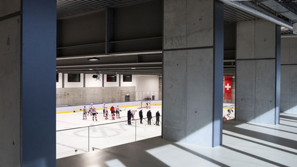 Das Training im Prospect Camp der Schweizer Eishockey Nationalmannschaft im Sportzentrum OYM in Cham.