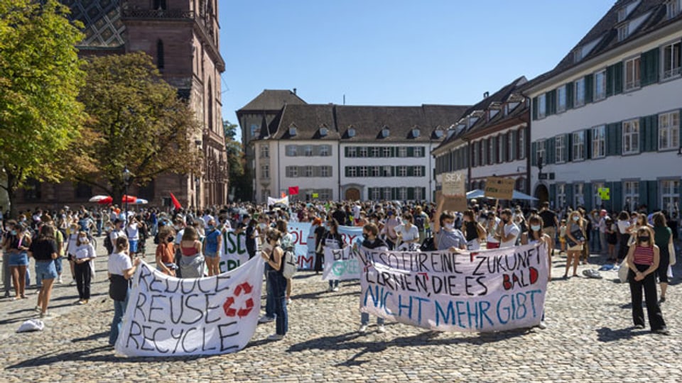 Jugendliche am Klimastreik in Basel am 4. September 2020.