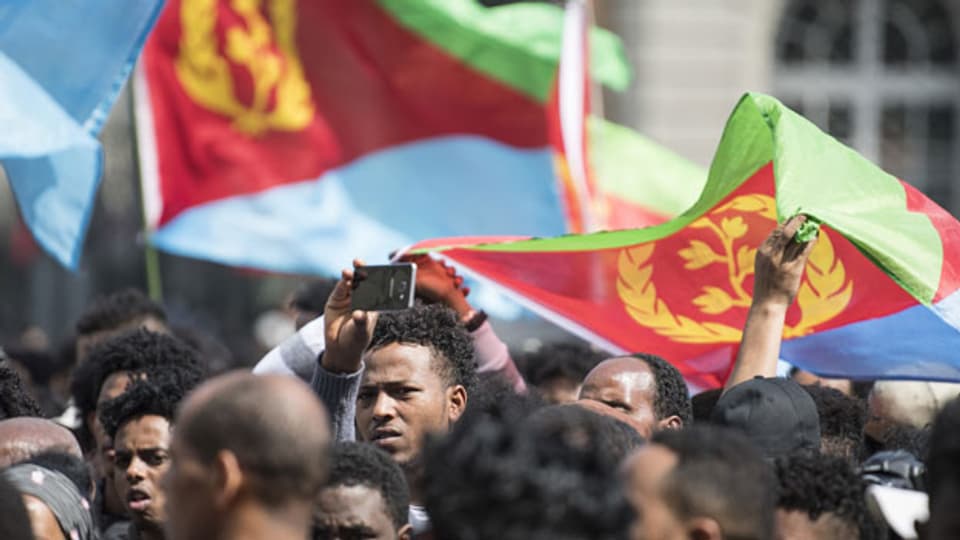 Eritreer fordern Bleiberecht in der Schweiz.