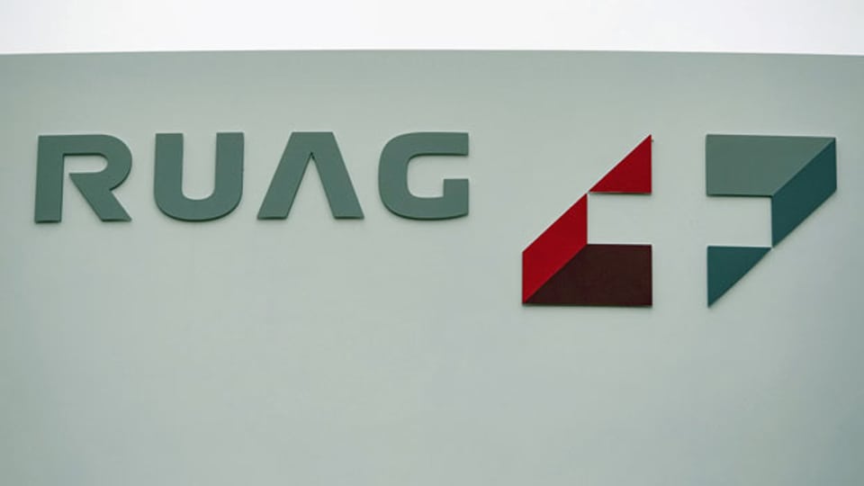 Das Logo der Ruag Holding AG am Sitz in Emmen im Kanton Luzern.