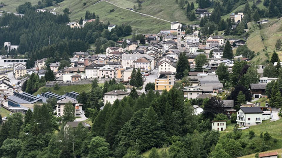 Die Gemeinde Airolo in der Leventina im Kanton Tessin setzt auf die zweite Gotthardröhre: Mit dem Aushubmaterial der Röhre erhält die Autobahn einen Deckel. Und das Dorf erhält mehr Platz.