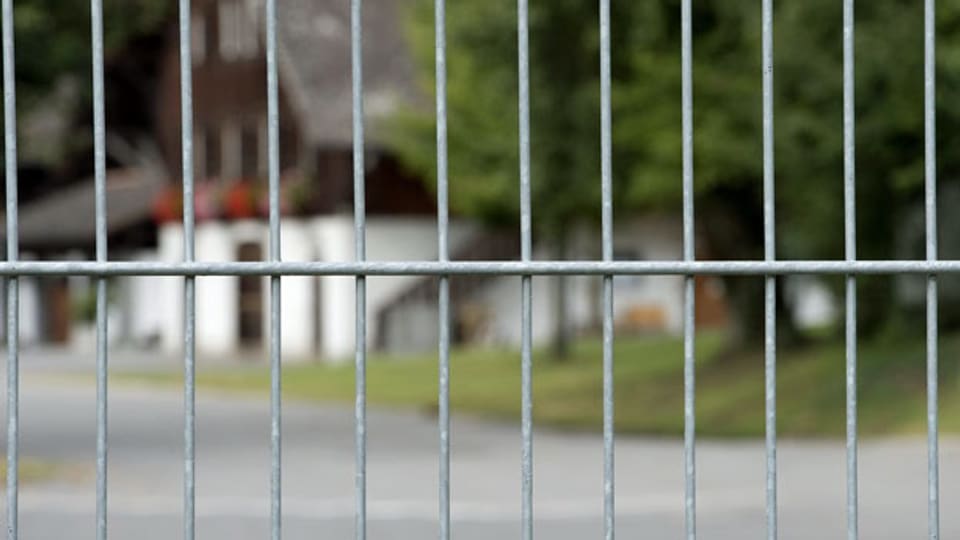 Als neuer Gefängnisstandort wird auch ein Grundstück bei der bestehenden Justivollzugsanstalt Witzwil geprüft.